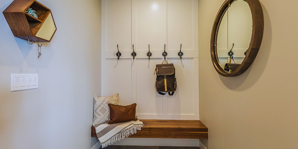 From Clutter to Order The Power of Display Hooks